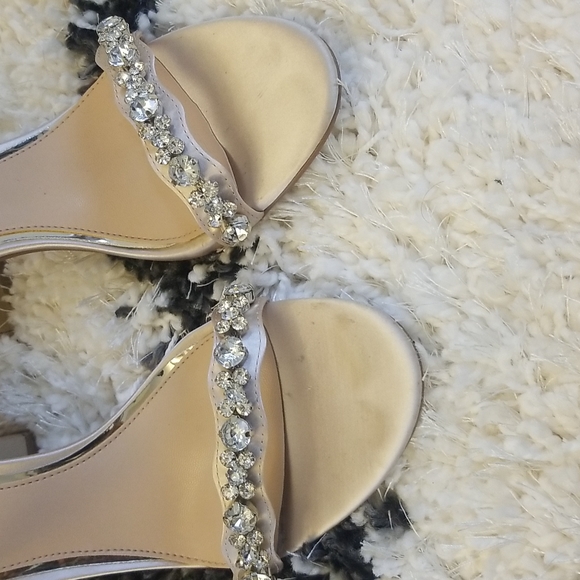 COPY - Badgley Mischka Shoes - Picture 2 of 10